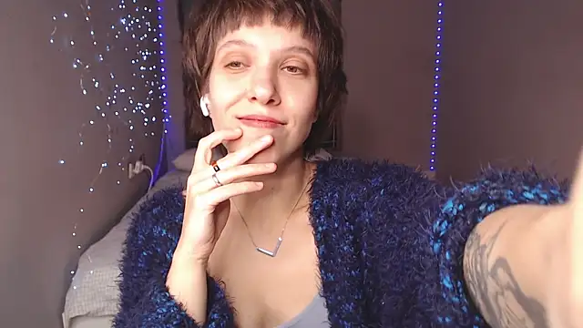 YourHotExSAndra online show from 11/27/25, 07:36