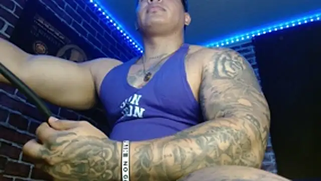 jordan bigcock  online show from 11/02/25, 07:52