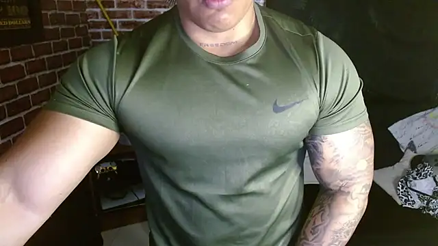 jordan bigcock  online show from 05/13/26, 03:52
