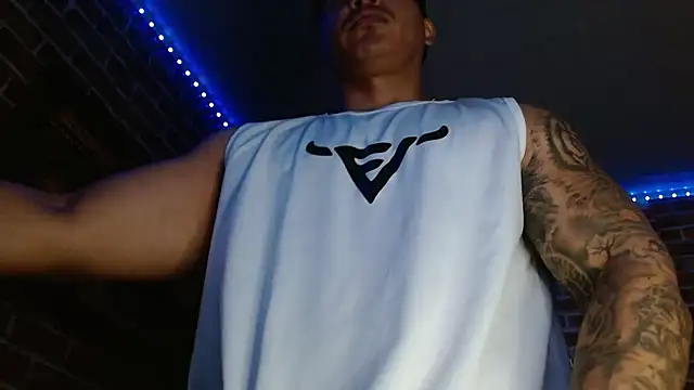 jordan bigcock  online show from 04/24/26, 03:36