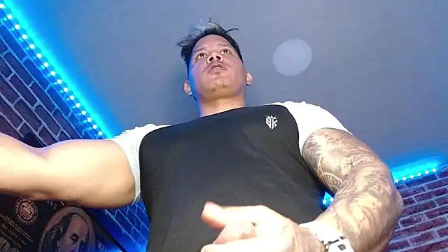 jordan bigcock  online show from 05/17/26, 01:38