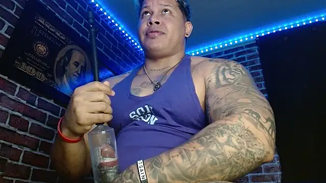 jordan bigcock  online show from 11/03/25, 12:42