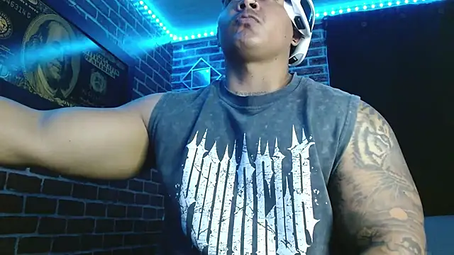 jordan bigcock  online show from 02/03/26, 06:22