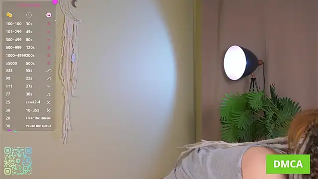 JohnetteConstine online show from 10/15/25, 04:22