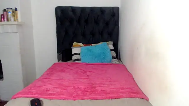 MissLola026 online show from 01/14/26, 06:50