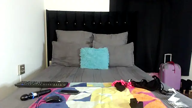 Snapshot of MissLola026 chatting on 04/26/26, 12:30 MissLola026 online show from 04/26/26, 12:30