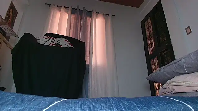 s-sweett online show from 07/18/26, 08:17