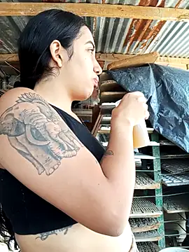 Queen sofya online show from 10/25/25, 05:46