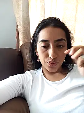 Queen sofya online show from 10/26/25, 05:02