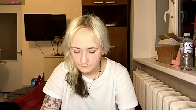 Ulemonala Cute online show from 11/18/25, 06:33