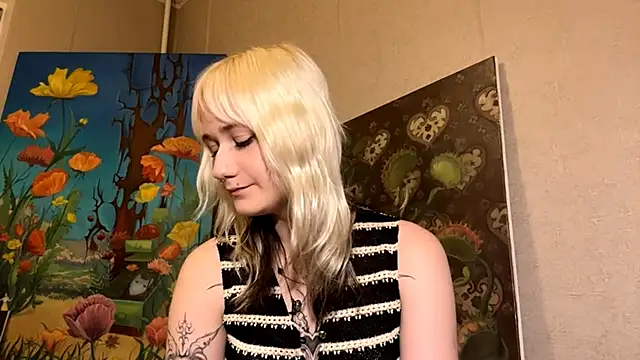 Snapshot of Ulemonala_Cute chatting on 10/13/25, 05:25 Ulemonala Cute online show from 10/13/25, 05:25