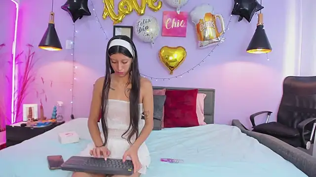 Snapshot of Jiwoo_Dodoy_ chatting on 10/16/25, 01:52 Jiwoo Dodoy online show from 10/16/25, 01:52