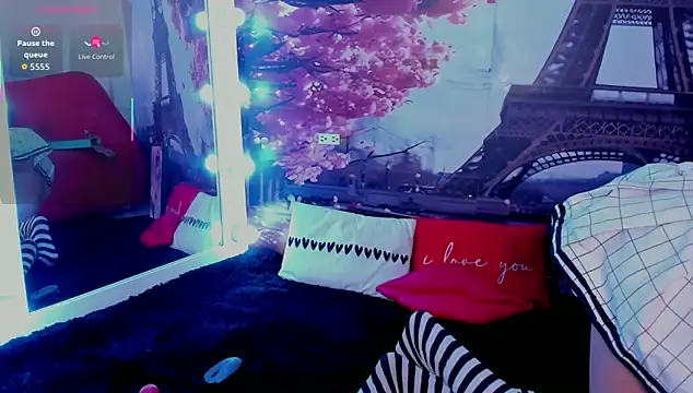 little ellie 1 online show from 11/08/25, 07:50