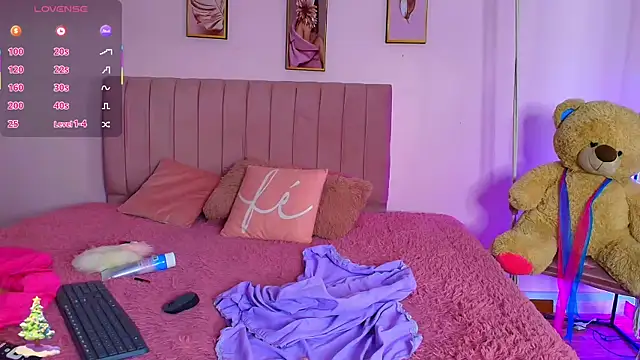 little ellie 1 online show from 12/13/25, 08:04