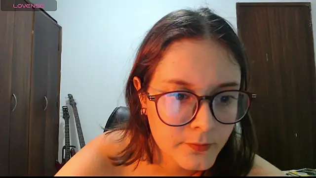 CarlaLorez online show from 12/14/25, 10:26