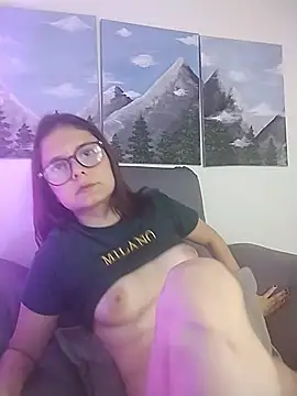 CarlaLorez online show from 12/01/25, 04:41