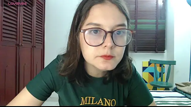 CarlaLorez online show from 10/12/25, 03:41