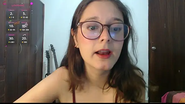 CarlaLorez online show from 03/11/26, 04:06