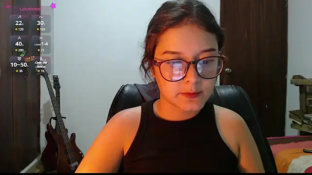 CarlaLorez online show from 04/08/26, 02:02