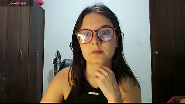 CarlaLorez online show from 05/07/26, 11:52