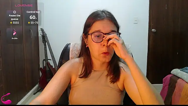 CarlaLorez online show from 05/21/26, 09:23