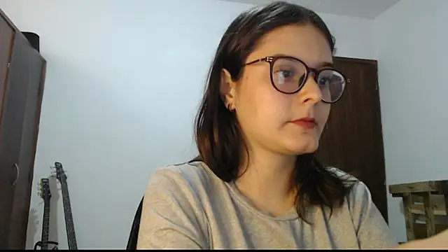 CarlaLorez online show from 03/03/26, 06:59