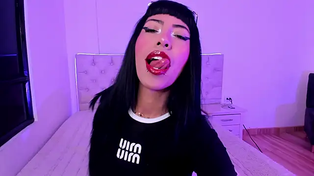 Nina fox 0691 online show from 05/22/26, 03:15