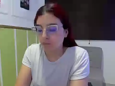 Snapshot of allison_mc chatting on 02/10/26, 07:13 allison mc online show from 02/10/26, 07:13