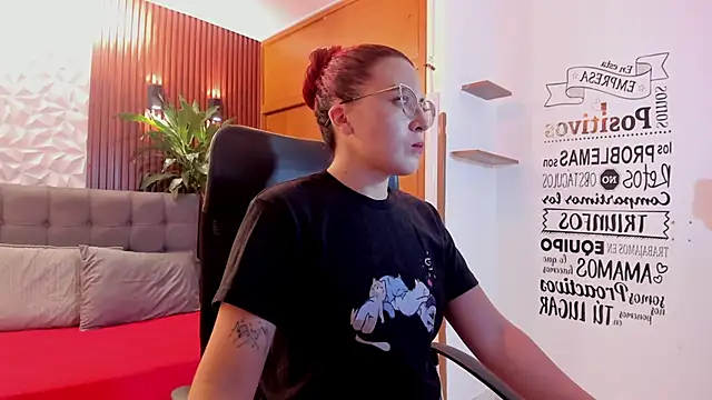 Snapshot of allison_mc chatting on 02/26/26, 11:38 allison mc online show from 02/26/26, 11:38