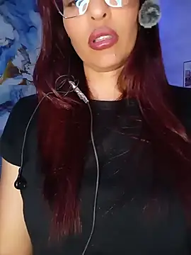 Snapshot of cerecita_anna chatting on 07/01/26, 12:00 cerecita anna online show from 07/01/26, 12:00