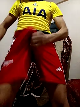 latarak321 online show from 12/18/25, 06:07