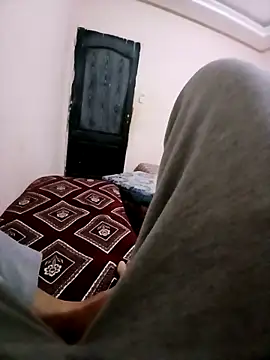 latarak321 online show from 04/05/26, 06:47