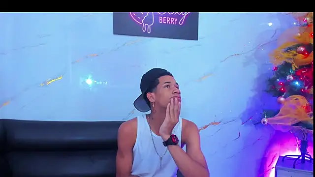 Little nicoll online show from 11/28/25, 10:43