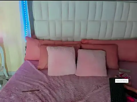 LunaaBlaze online show from 11/07/25, 12:53