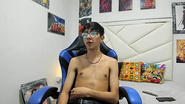 TWINK JOSS online show from 10/17/25, 07:59