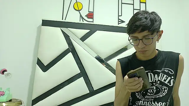 TWINK JOSS online show from 10/10/25, 07:04