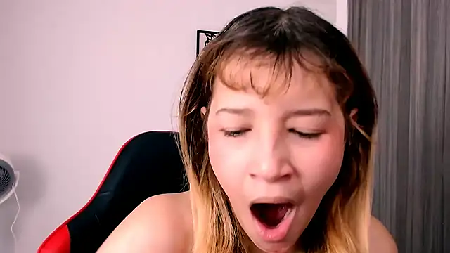 EmuOtori online show from 01/09/26, 12:12