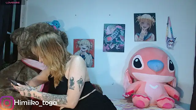 Himiiko toga online show from 12/21/25, 12:57