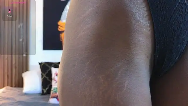 Kitty Bombon online show from 12/15/25, 08:58