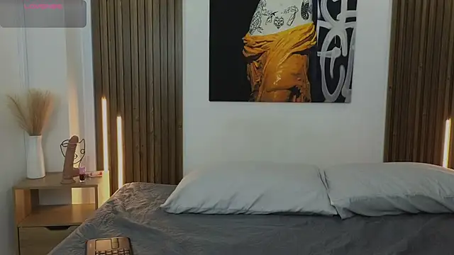 Kitty Bombon online show from 11/13/25, 07:51