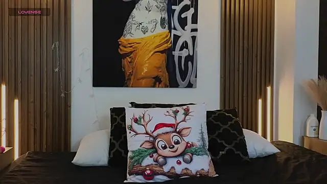 Kitty Bombon online show from 12/04/25, 07:46