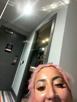 zara bellexx online show from 12/14/25, 11:54