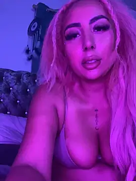 zara bellexx online show from 10/30/25, 05:10