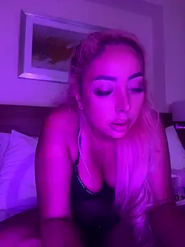 zara bellexx online show from 11/14/25, 09:51