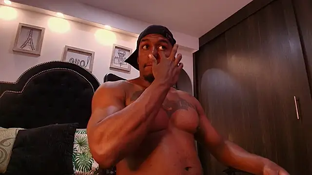 Snapshot of DenzelRios chatting on 01/07/26, 08:03 DenzelRios online show from 01/07/26, 08:03