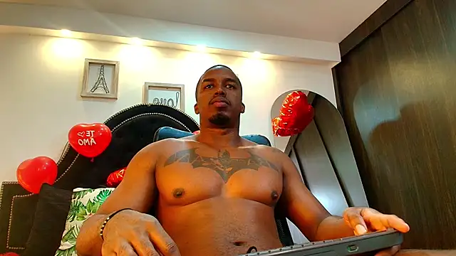 Snapshot of DenzelRios chatting on 02/16/26, 08:51 DenzelRios online show from 02/16/26, 08:51