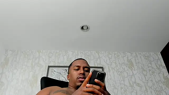 DenzelRios online show from 05/19/26, 01:21