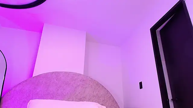 lilylovely  online show from 12/17/25, 07:19