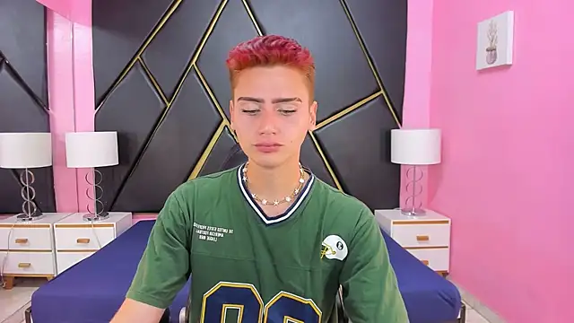 Snapshot of Alex_Millerss chatting on 12/16/25, 11:53 Alex Millerss online show from 12/16/25, 11:53