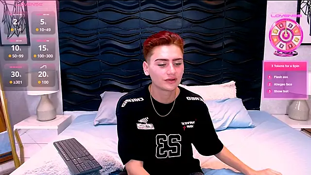 Snapshot of Alex_Millerss chatting on 10/10/25, 08:31 Alex Millerss online show from 10/10/25, 08:31